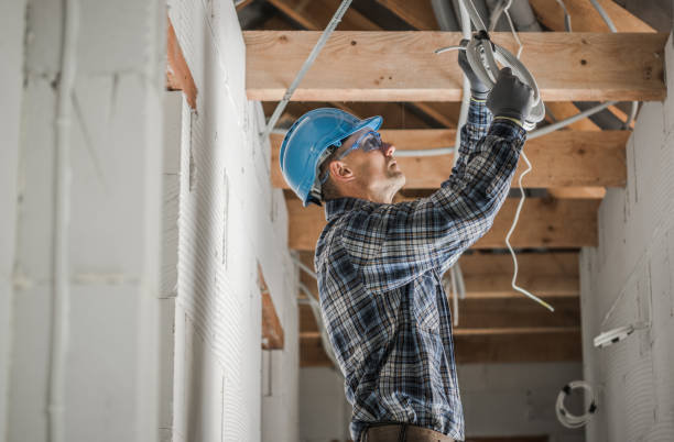 Best Emergency Electrical Repair  in Oak Park, MI