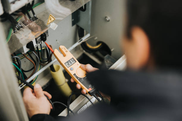 Best Electrical Contractors for Businesses  in Oak Park, MI